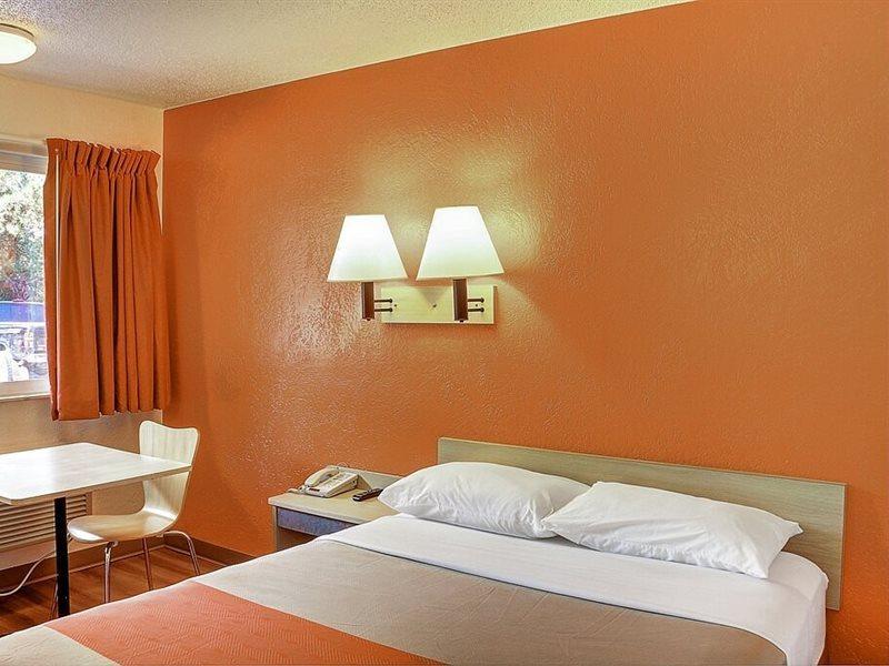 Motel 6 Santa Fe Exterior photo