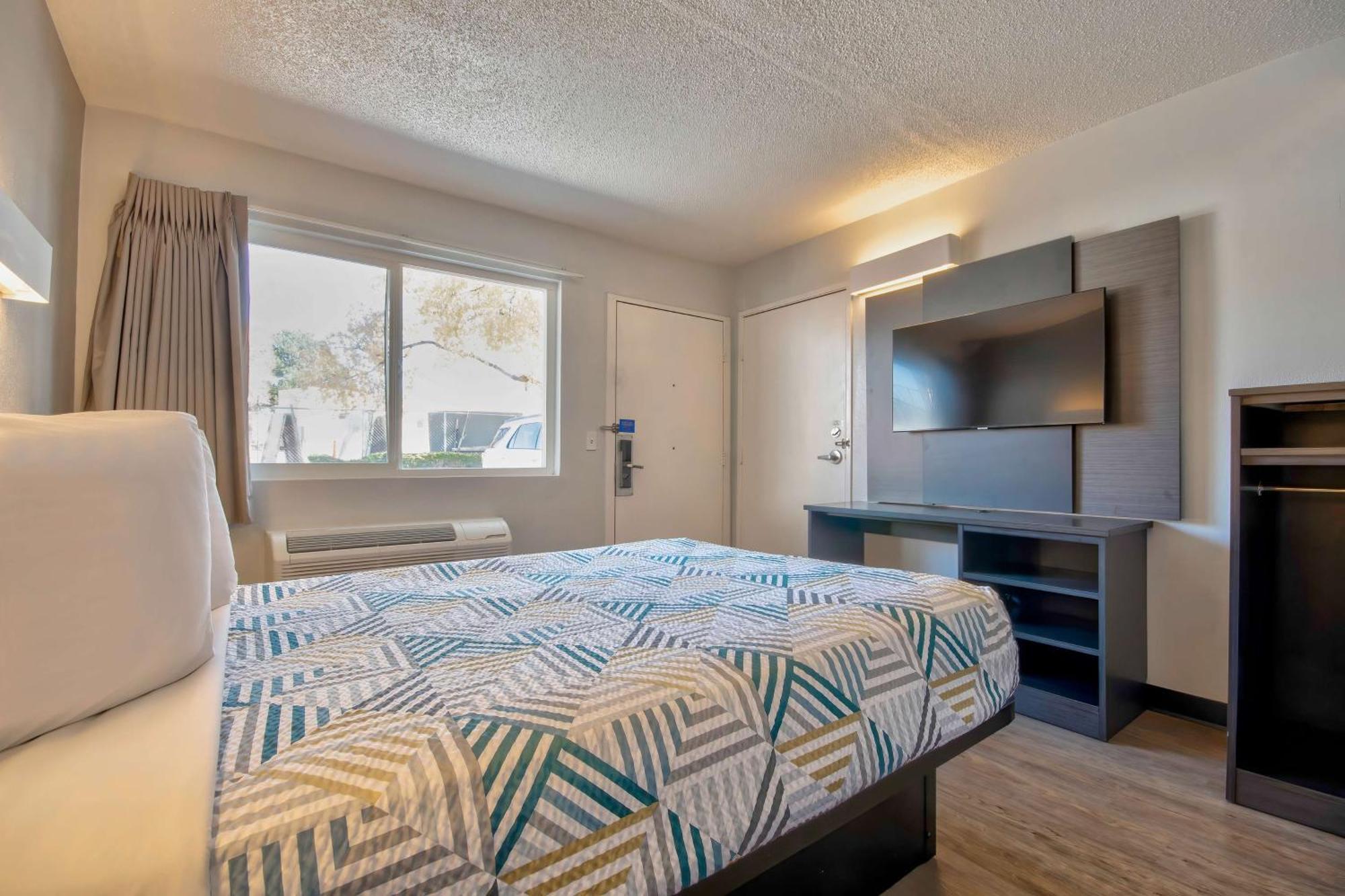 Motel 6 Santa Fe Exterior photo